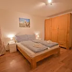 Haus Viktoria A, Stockhorn Apartman *
