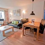 Haus Viktoria A, Stockhorn 아파트